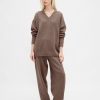 CashSoft Oversize’owy sweter z dekoltem w serek
