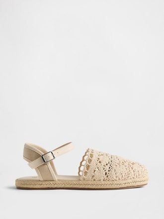 Dziecięce espadryle szydełkowe