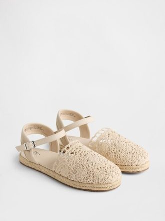 Dziecięce espadryle szydełkowe