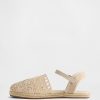 Dziecięce espadryle szydełkowe