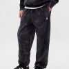 Gap × Disney Tim Burton „Miasteczko Halloween” Dziecięce spodnie dresowe VintageSoft Skull Baggy Joggers