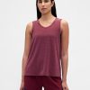 GapFit Breathe Tank Top