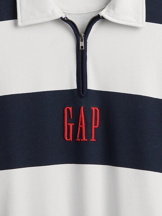 Gruby sweter z logo w paski Gruby sweter z logo w paski