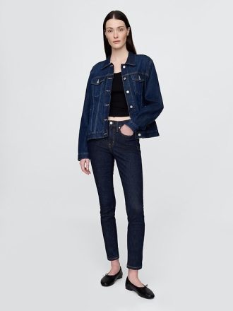 Jeansy True Skinny o średnim stanie