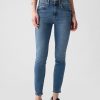 Jeansy True Skinny o średnim stanie