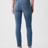Jeansy True Skinny o średnim stanie