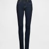 Jeansy True Skinny o średnim stanie