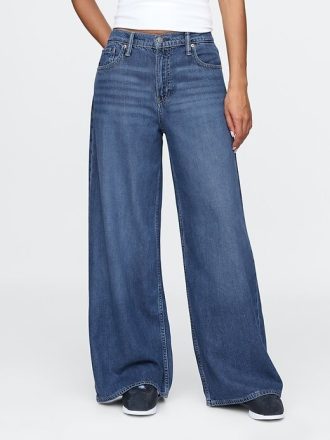 Jeansy UltraSoft Baggy o średnim stanie