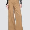 Jeansy UltraSoft Baggy o średnim stanie