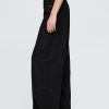 Jeansy UltraSoft Baggy o średnim stanie