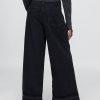 Jeansy UltraSoft Baggy o średnim stanie