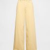 Jeansy UltraSoft Baggy o średnim stanie