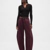 Jeansy UltraSoft Easy Horseshoe o średnim stanie