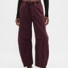 Jeansy UltraSoft Easy Horseshoe o średnim stanie