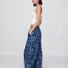 Jeansy UltraSoft Easy Horseshoe o średnim stanie