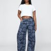 Jeansy UltraSoft Easy Horseshoe o średnim stanie