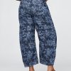 Jeansy UltraSoft Easy Horseshoe o średnim stanie