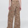 Jeansy UltraSoft Leopard Baggy o średnim stanie