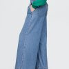 Jeansy UltraSoft z plisami i średnim stanem, luźne, proste Jeansy UltraSoft z plisami i średnim stanem, luźne, proste