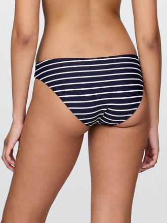 Klasyczny dół od bikini