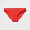 Klasyczny dół od bikini z prążkowanymi wstawkami Klasyczny dół od bikini z prążkowanymi wstawkami