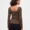 Koszulka z dzianiny CloseKnit Jersey z odkrytymi plecami i dekoltem w łódkę