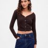 Lekki top CashSoft Crop zapinany z przodu na guziki