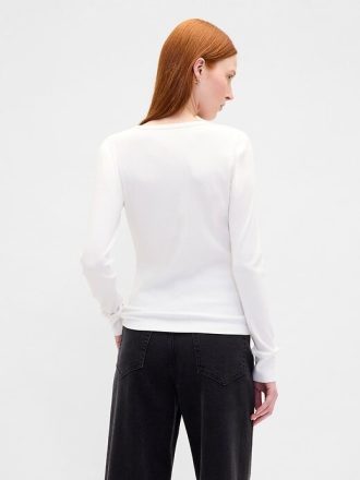 Nowoczesna koszulka z prążkowanym wzorem Henley
