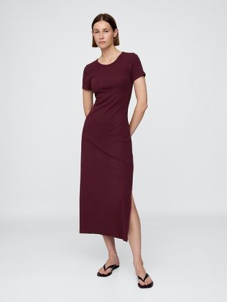 Nowoczesna sukienka maxi w prążki