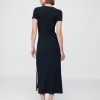 Nowoczesna sukienka maxi w prążki Nowoczesna sukienka maxi w prążki