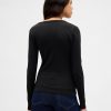 Nowoczesny T-shirt z dekoltem w serek