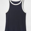 Nowoczesny top typu halter z prążkowanym dekoltem Nowoczesny top typu halter z prążkowanym dekoltem
