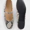 Płaskie buty Mary Jane z nadrukiem węża