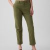 Średni stan, Downtown Khakis