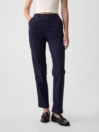 Średni stan, Downtown Khakis