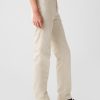 Średni stan, Downtown Khakis