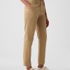 Średni stan, Downtown Khakis