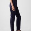 Średni stan, Downtown Khakis