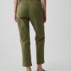 Średni stan, Downtown Khakis