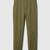 Średni stan, Downtown Khakis