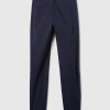 Średni stan, Downtown Khakis