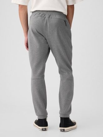 Spodnie GapFit Tech Slim Joggers