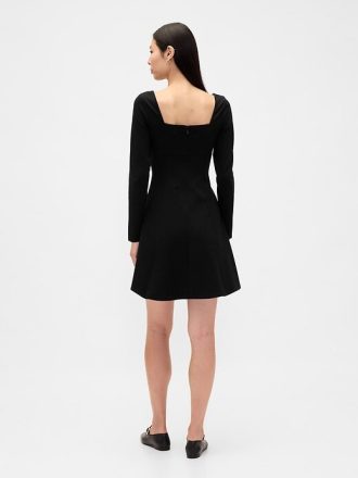 Sukienka mini Ponte Sweetheart z szwem