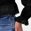 Top z kołnierzykiem i dekoltem w serek z baskinką Top z kołnierzykiem i dekoltem w serek z baskinką